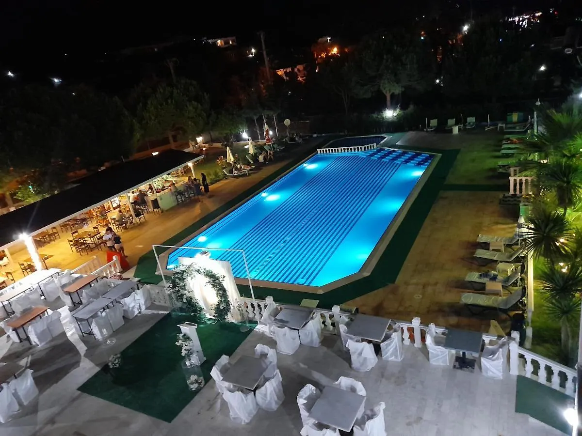 Palm Club Apart Otel Kusadası